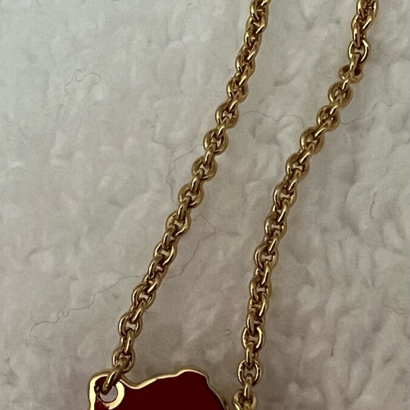 Boutique item not outlet
NWT’s Katespade complete ladybug jewelry collection - Picture 4 of 11